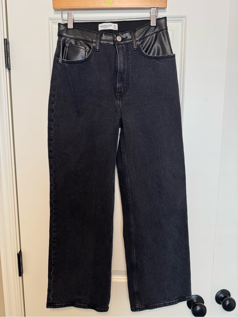 Abercrombie & Fitch Black High-Rise 90s Relaxed Jeans with Faux Leather Trim
